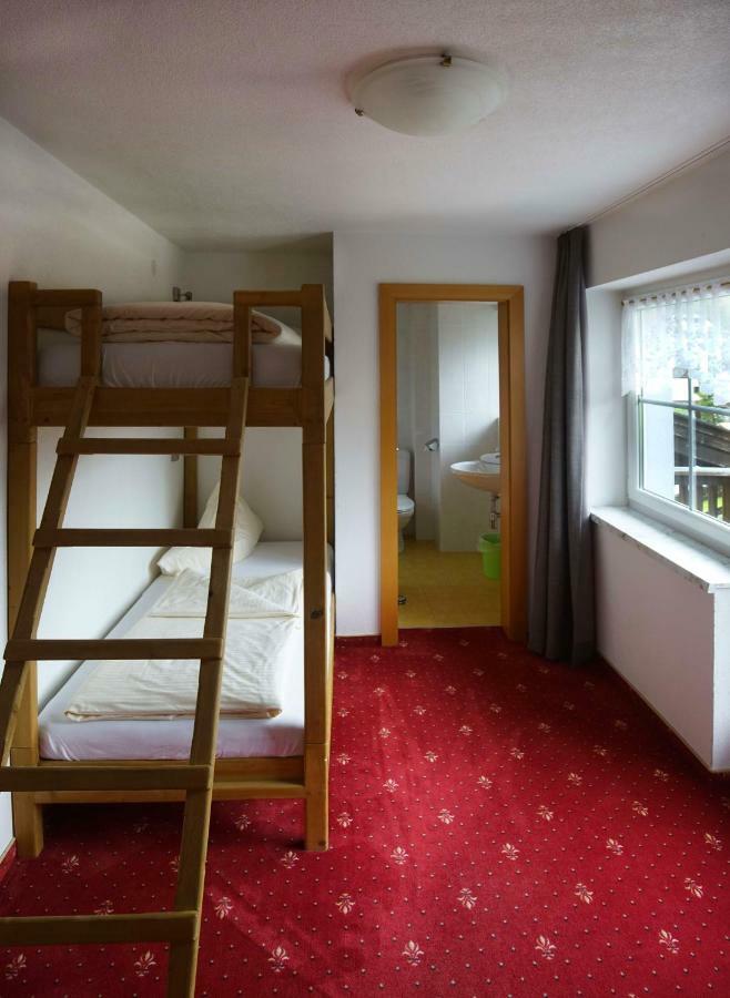 Gaestehaus Alpenblick 2*